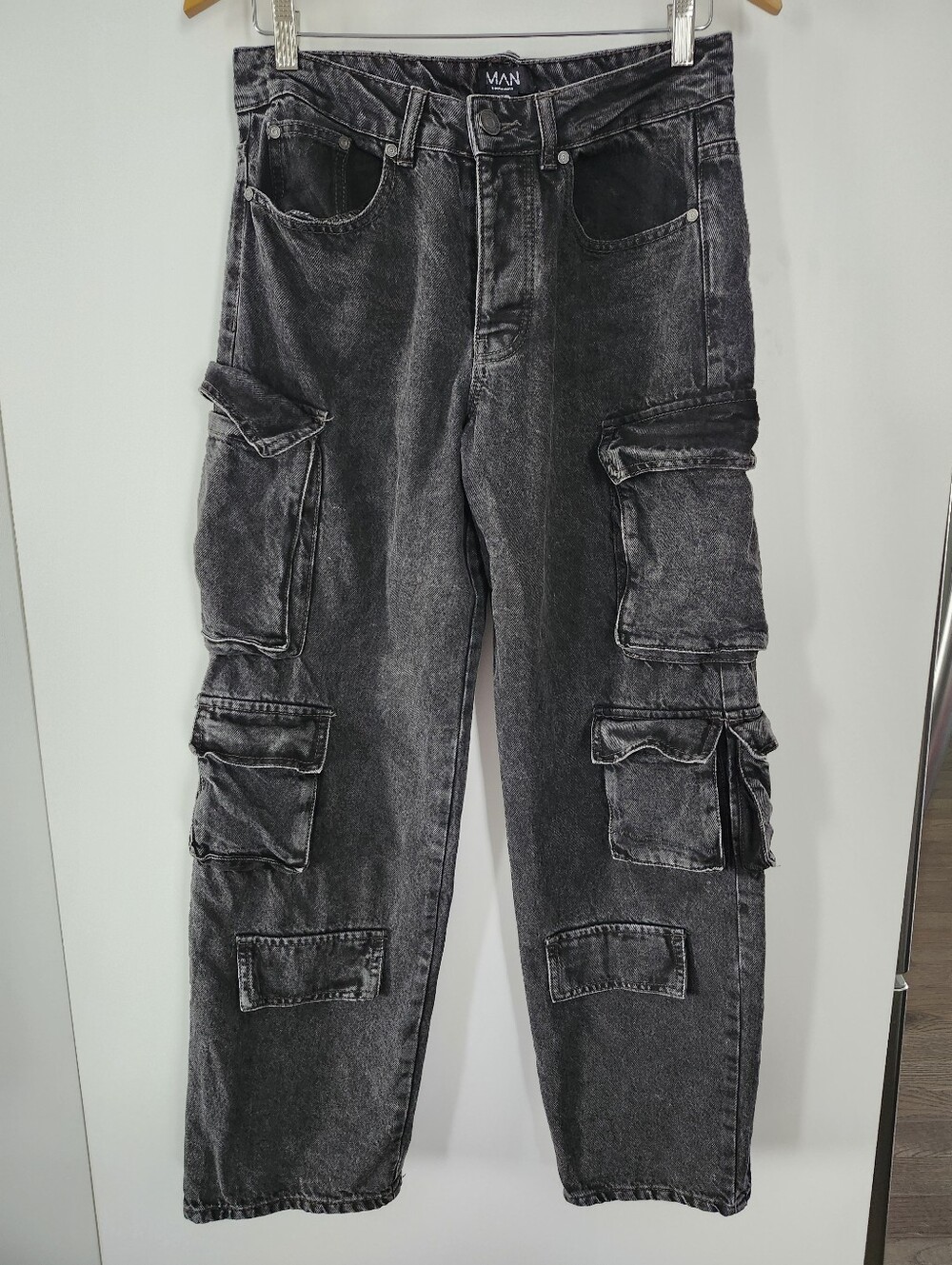 BoohooMAN Mens Size 32 Black Fade Washed Straight Loose Fit Baggy Cargo  Jeans